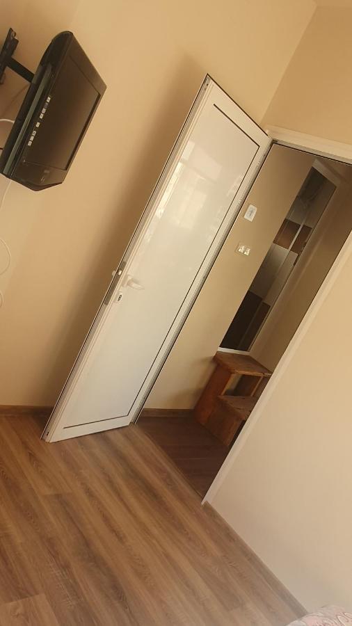 Ози 1 Допълнителна Къща За Гости Ovchartsi (Kyustendil) Exterior foto
